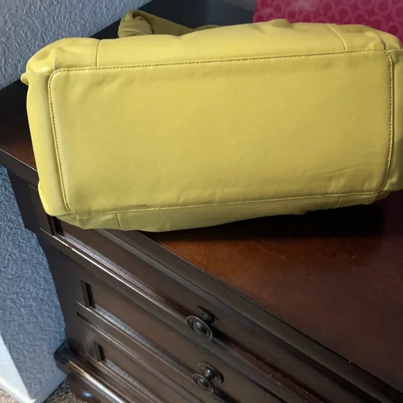 Vintage yellow coach bags with kiss lock - Picture 6 of 6